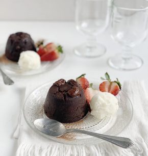Volcán de chocolate, una receta de Claudia Varleta en la Instant Pot®